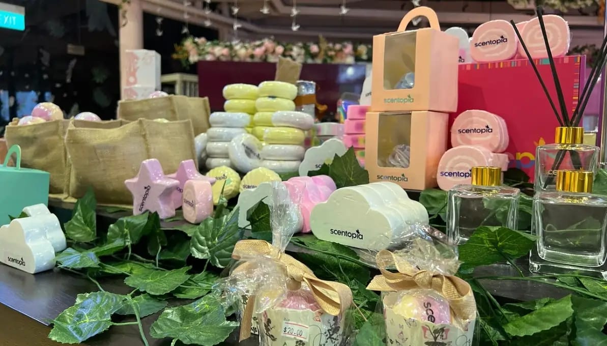 Scentopia Perfume Making Singapore, Singapore image 4